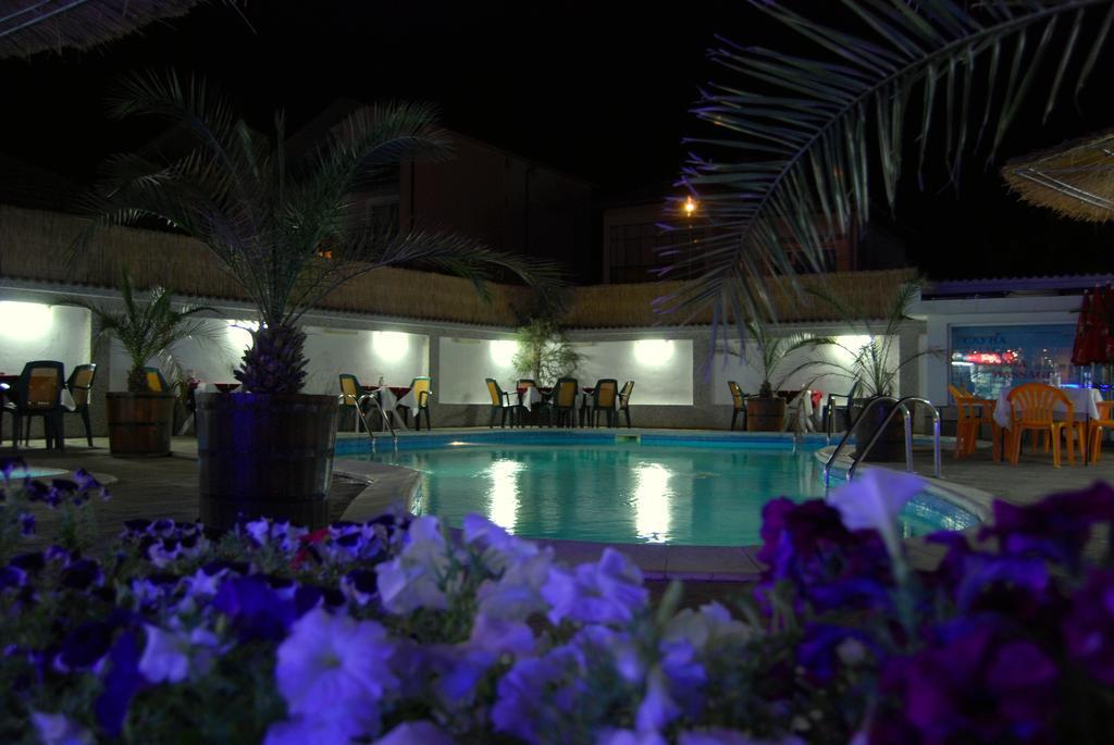 Alpina Hotel Lozenets Exterior photo
